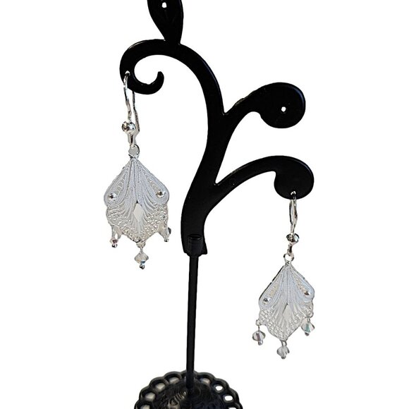 Sterling Silver Pair of Filigree Drop Earrings Featuring 3 Crystals Each. New! - Picture 1 of 2